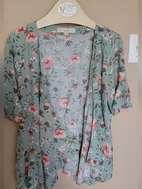 💚10 for $10💚 Bundle and save Green Floral Wrap Top with Pink Blooms
